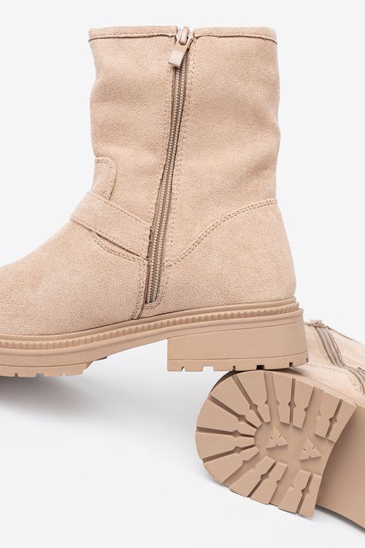 Stilingas jsnosmėlio spalvos batai su dekoratyvinėmis sagtimis