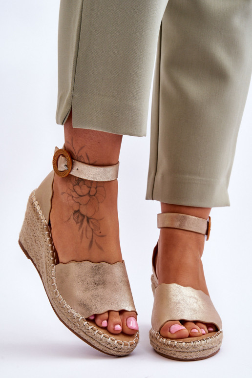 Oda Platforminės basutės Comfort Shoe aukso spalvos Verola Oda Platforminės basutės Comfort Shoe aukso spalvos Verola