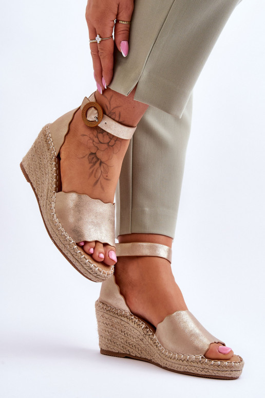 Oda Platforminės basutės Comfort Shoe aukso spalvos Verola Oda Platforminės basutės Comfort Shoe aukso spalvos Verola