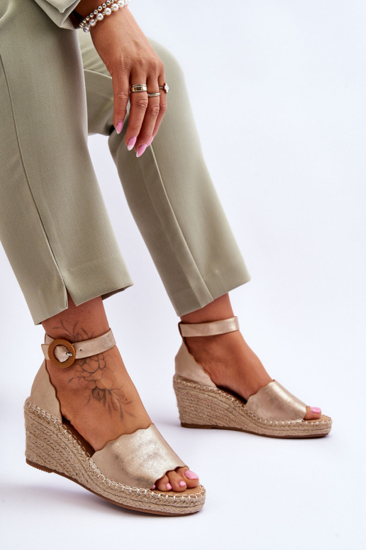 Oda Platforminės basutės Comfort Shoe aukso spalvos Verola Oda Platforminės basutės Comfort Shoe aukso spalvos Verola