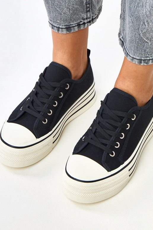 Juodi platforma kedai Talah