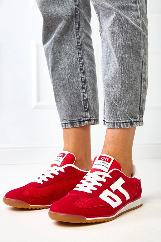 Raudoni sportiniai sportbačiai su...