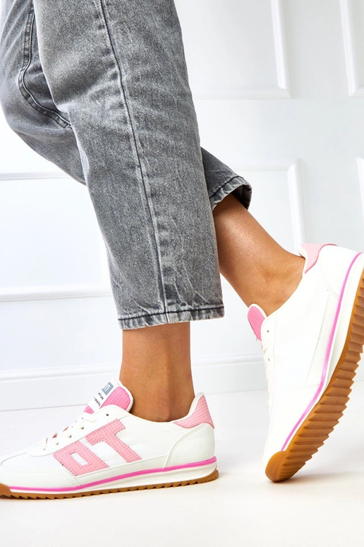 Balti sportiniai sportbačiai su...