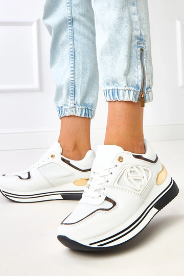 Balti-juodi sportbačiai ant... 2