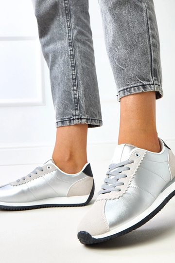 Sidabriniai sportiniai... 2