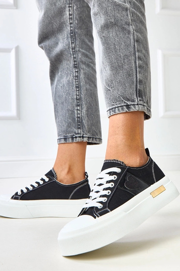 Juodos sportinės kurpaitės... 2