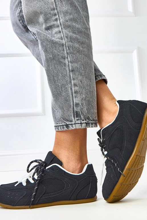 Juodi sportiniai bateliai su dvigubu...