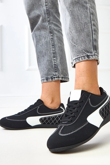 Juodi sportiniai bateliai... 2