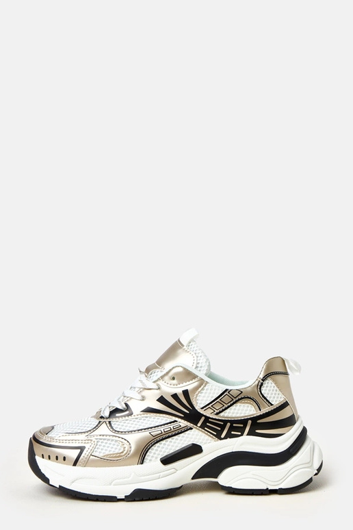 Auksiniai sportiniai bateliai ant...