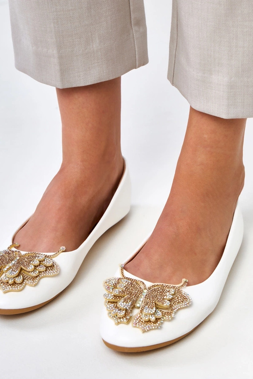 Baltos balerinos su dekoratyviu... Baltos balerinos su dekoratyviu...