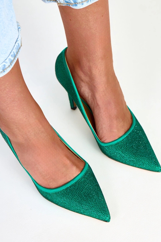 Žali satininiai aukštakulniai... Žali satininiai aukštakulniai...