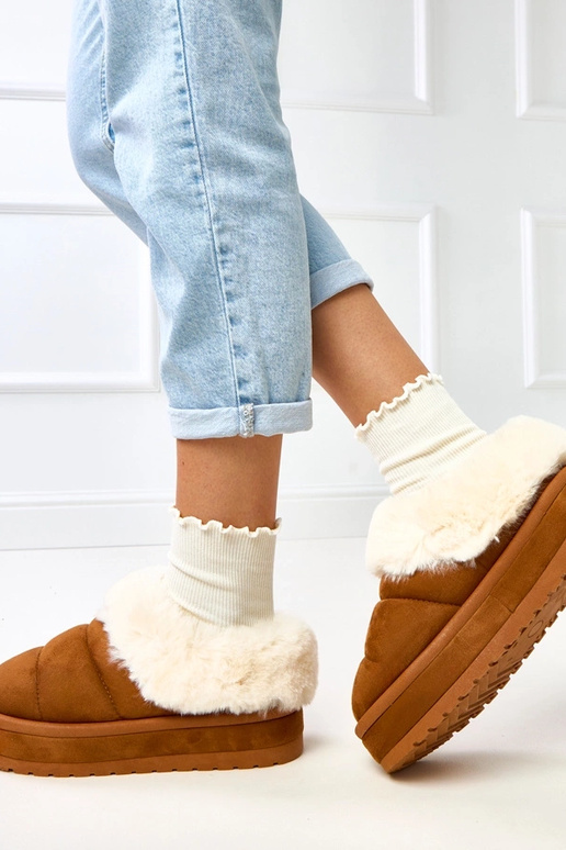 Rudi trumpi sniego batai šiltinti...