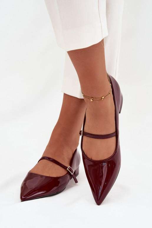 Lakuotos balerinos Įjungta Subtilusm Obcasie su dirželiais bordo spalvos Isvella Lakuotos balerinos Įjungta Subtilusm Obcasie su dirželiais bordo spalvos Isvella