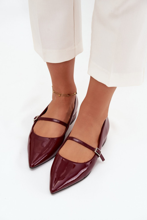 Lakuotos balerinos Įjungta Subtilusm Obcasie su dirželiais bordo spalvos Isvella Lakuotos balerinos Įjungta Subtilusm Obcasie su dirželiais bordo spalvos Isvella