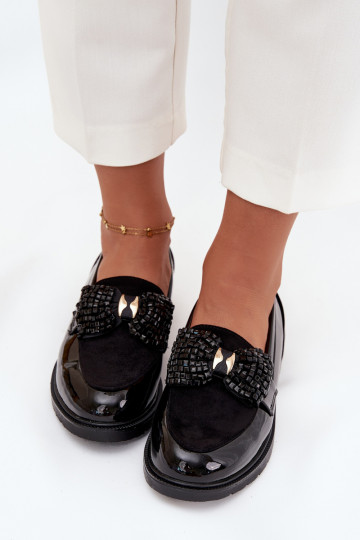 Lakuoti mokasinai su širdimi juodos spalvos