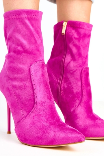 Violetiniai aulinukai su... 2