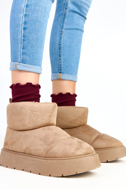 Tamsiai smėlio spalvos šilti sniego... Tamsiai smėlio spalvos šilti sniego...