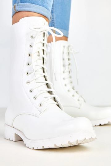 Baltos botinės ant žemo... 2