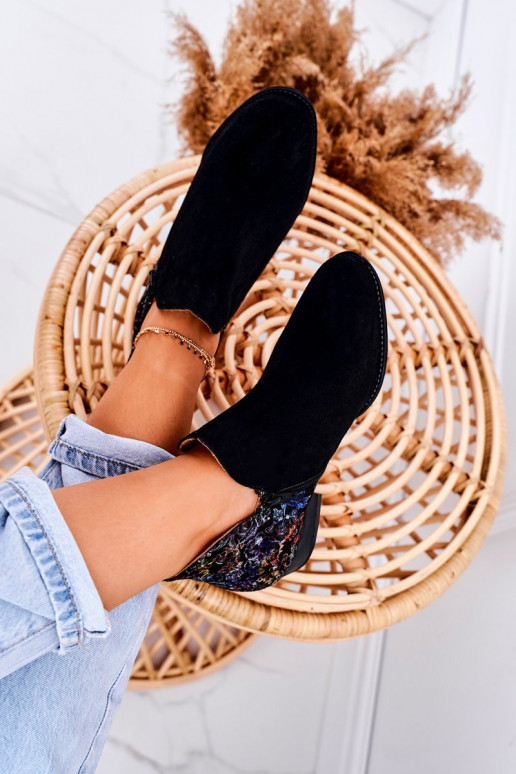 Moteriški aulinukai Tai turiciejka juodos spalvos su gėlėmis 04091-57