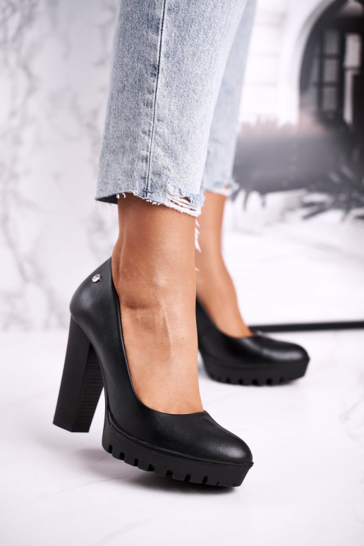 Oda Bateliai su kulniukais Tai turiciejka 02629-01 juodos spalvos Oda Bateliai su kulniukais Tai turiciejka 02629-01 juodos spalvos