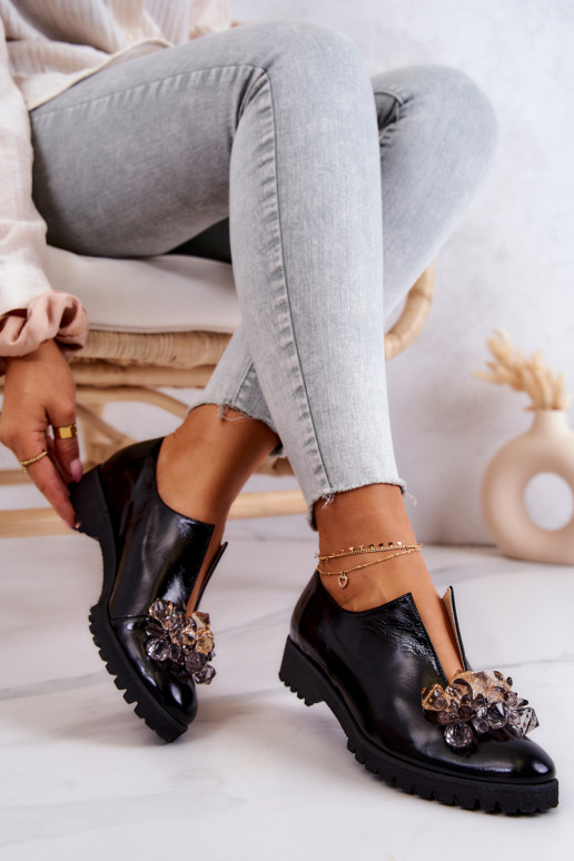 Elegantiško stiliaus Oda batai su ornamentais juodos spalvos Cindy Elegantiško stiliaus Oda batai su ornamentais juodos spalvos Cindy