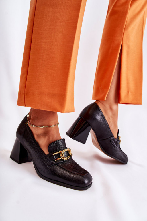 Oda Bateliai su grandinėlėmis Laura Messi 2515 juodos spalvos