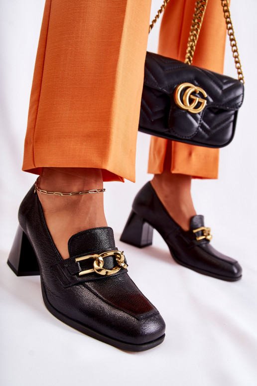 Oda Bateliai su grandinėlėmis Laura Messi 2515 juodos spalvos