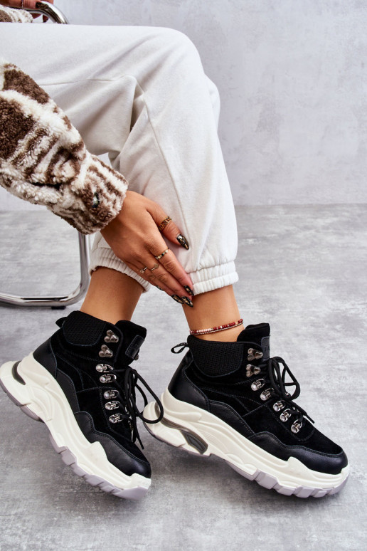 Moteriškas Aukštas sportiniai bateliai GOE KK2N4098 juodos spalvos Moteriškas Aukštas sportiniai bateliai GOE KK2N4098 juodos spalvos