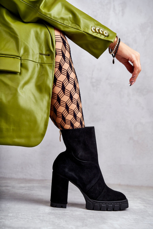 Zomšiniai batai su kulniukais juodos spalvos Elia