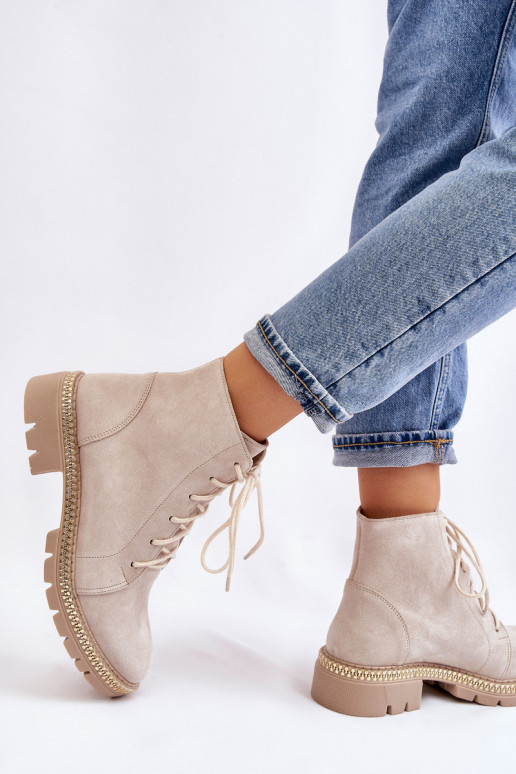 Aulinukai su plačiais kulniukais LeĮskis Shoes 3285 dramblio kaulo spalvos Aulinukai su plačiais kulniukais LeĮskis Shoes 3285 dramblio kaulo spalvos