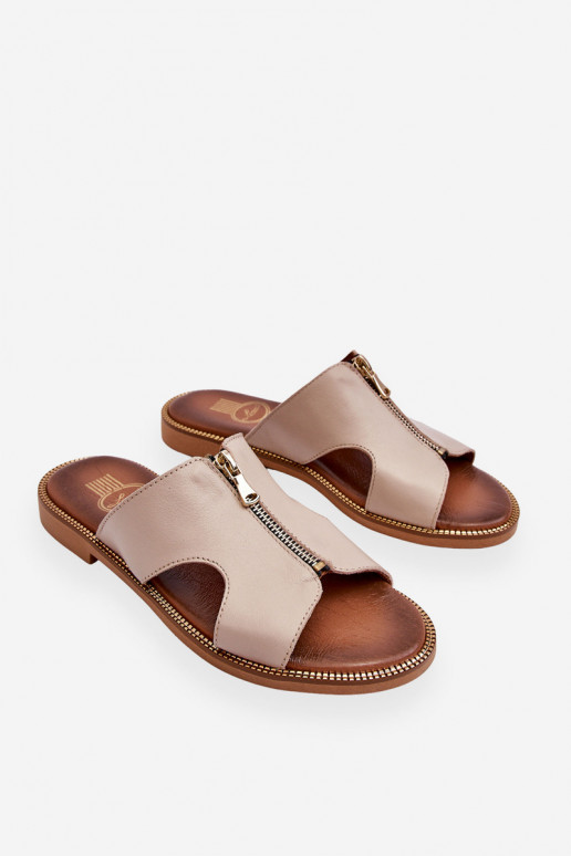 Moteriškas Šlepetės su dekoratyviniais užtrauktukais smėlio spalvos Lemar Clarence Moteriškas Šlepetės su dekoratyviniais užtrauktukais smėlio spalvos Lemar Clarence