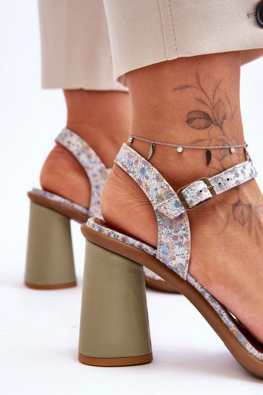 Moteriškos basutės su kulniukais Tai turiciejka 06029-24 Baltos-žalios spalvos