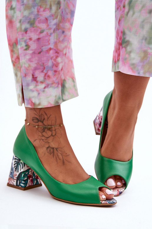 Oda Bateliai su dekoruotais kulnais LeĮskis Shoes 2608/K žalios spalvos