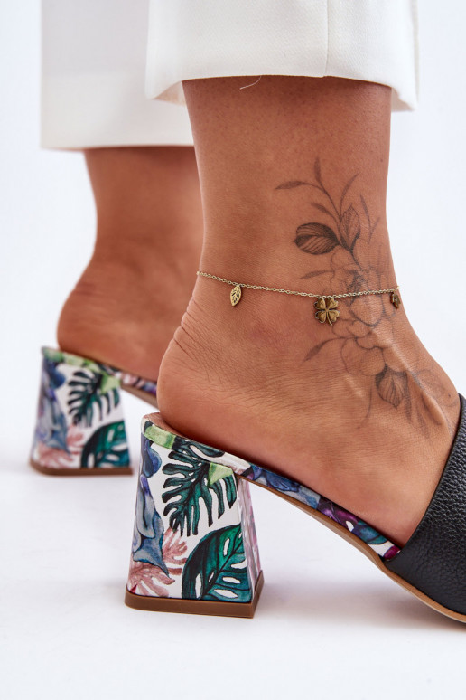 Moteriškas Odinės šlepetės su kulniukais LeĮskis Shoes 3209/K juodos spalvos Moteriškas Odinės šlepetės su kulniukais LeĮskis Shoes 3209/K juodos spalvos