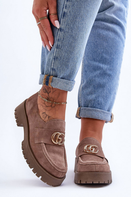 Moteriškas batai iš zomšos su ornamentais smėlio spalvos Rosefalls Moteriškas batai iš zomšos su ornamentais smėlio spalvos Rosefalls