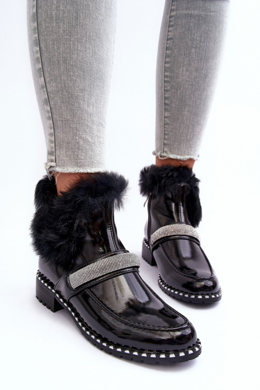 Žemas Aulinukai su lako efektu su kailiuku Ir Dekoracija S.Barski MR870-74 juodos spalvos Žemas Aulinukai su lako efektu su kailiuku Ir Dekoracija S.Barski MR870-74 juodos spalvos