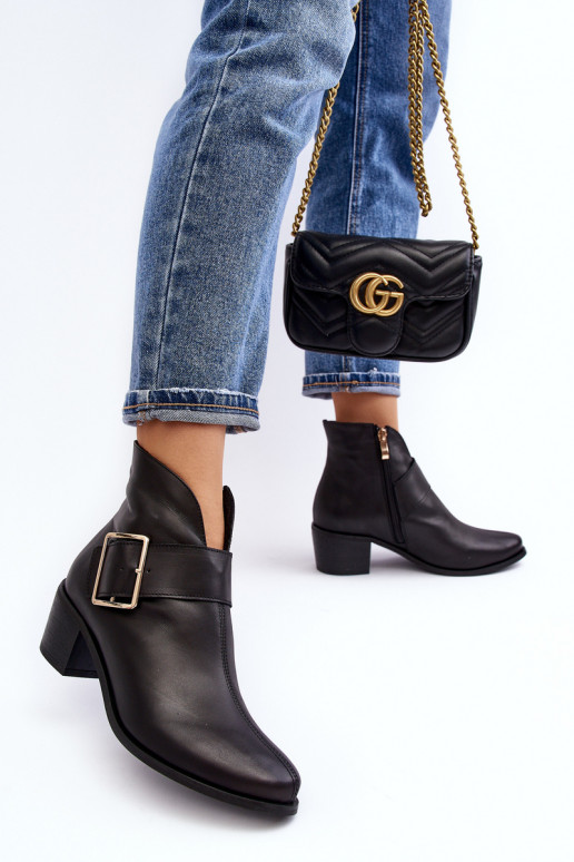 Oda Moteriški aulinukai su neaukštais kulniukais su sagtimis juodos spalvos Liliane