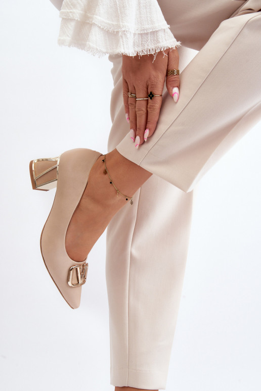 Elegantiško stiliaus Bateliai su ornamentais Laura Messi 2740 smėlio spalvos