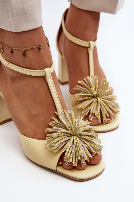 basutės Oda su kulniukais su ornamentais Laura Messi 2758 smėlio spalvos basutės Oda su kulniukais su ornamentais Laura Messi 2758 smėlio spalvos