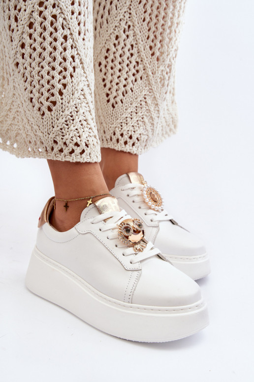 Moteriškas Oda Sneakers modelio batai CheBello 4411 baltos spalvos Moteriškas Oda Sneakers modelio batai CheBello 4411 baltos spalvos