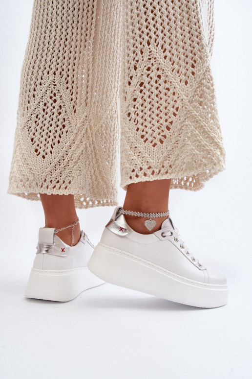 Oda Moteriškas Sneakers modelio batai Su apyranke CheBello 4406 baltos spalvos Oda Moteriškas Sneakers modelio batai Su apyranke CheBello 4406 baltos spalvos