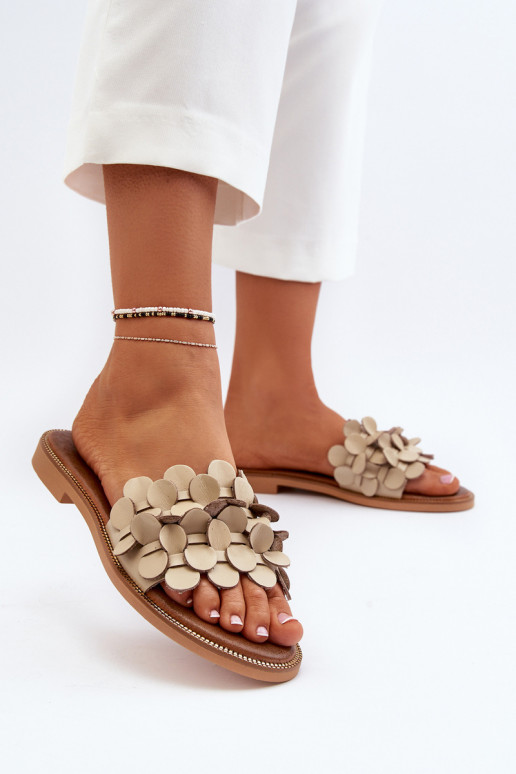 Zazoo 40381 Moteriškas Odinės šlepetės su plačiais kulniukais smėlio spalvos Zazoo 40381 Moteriškas Odinės šlepetės su plačiais kulniukais smėlio spalvos