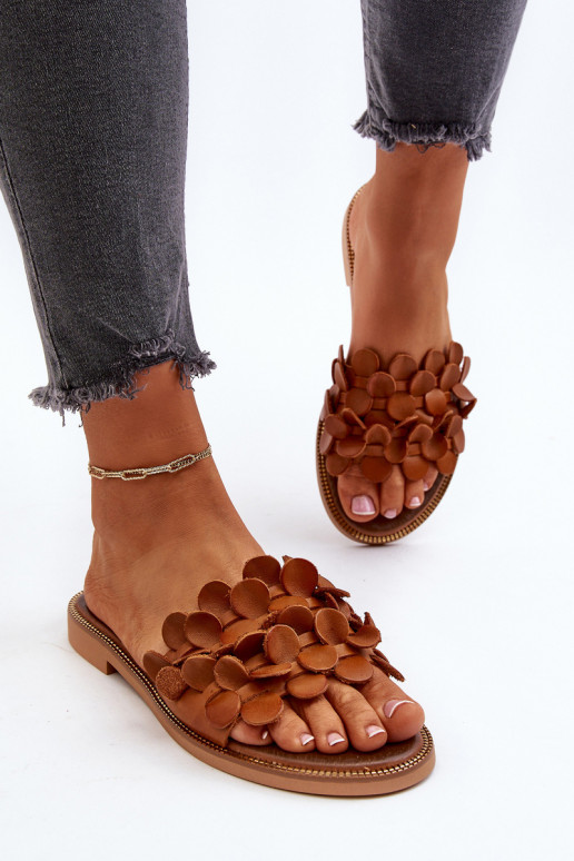 Zazoo 40381 Moteriškas Odinės šlepetės su plačiais kulniukais rudos spalvos Zazoo 40381 Moteriškas Odinės šlepetės su plačiais kulniukais rudos spalvos