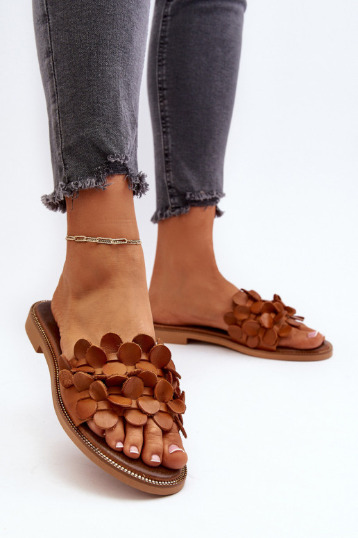 Zazoo 40381 Moteriškas Odinės šlepetės su plačiais kulniukais rudos spalvos Zazoo 40381 Moteriškas Odinės šlepetės su plačiais kulniukais rudos spalvos