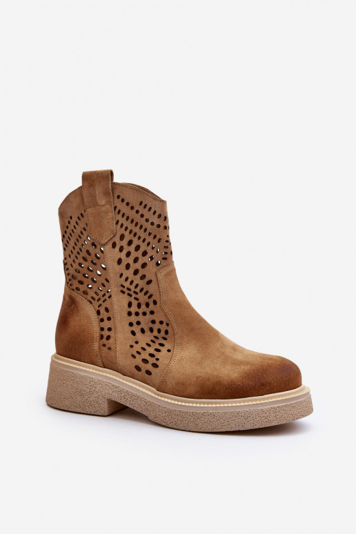 Zazoo 3470 Zomšiniai batai Moteriškas su plačiais kulniukais su aužūro elementais smėlio spalvos Zazoo 3470 Zomšiniai batai Moteriškas su plačiais kulniukais su aužūro elementais smėlio spalvos