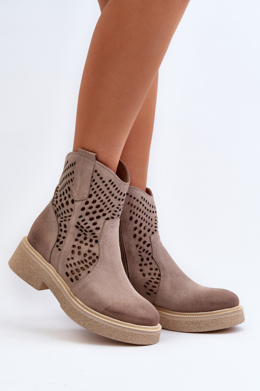 Zazoo 3470 Zomšiniai batai Moteriškas su plačiais kulniukais su aužūro elementais kapučino spalvos Zazoo 3470 Zomšiniai batai Moteriškas su plačiais kulniukais su aužūro elementais kapučino spalvos