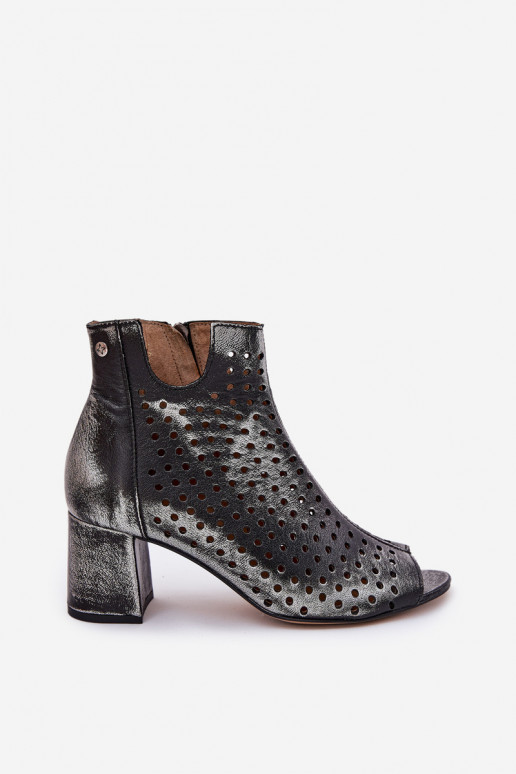 Oda Ažūriniai aulinukai Tai turiciejka 05420-01 juodos spalvos Oda Ažūriniai aulinukai Tai turiciejka 05420-01 juodos spalvos