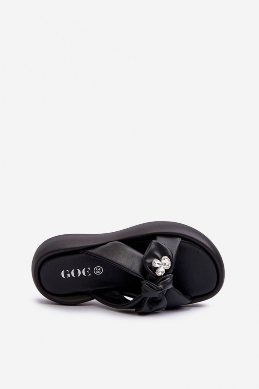 Odinės šlepetės Moteriškas su platforma juodos spalvos GOE NN2N4110