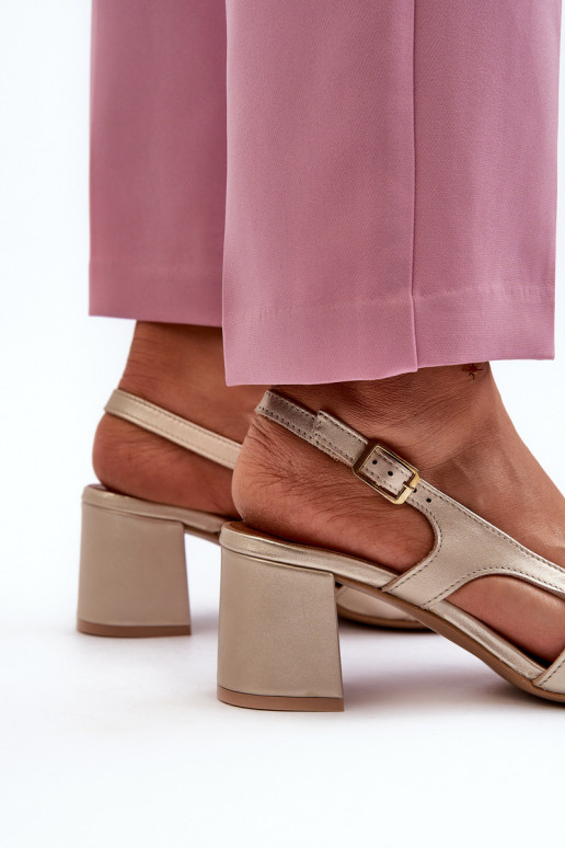 Moteriškos basutės su kulniukais Tai turiciejka 06419-25 aukso spalvos Moteriškos basutės su kulniukais Tai turiciejka 06419-25 aukso spalvos