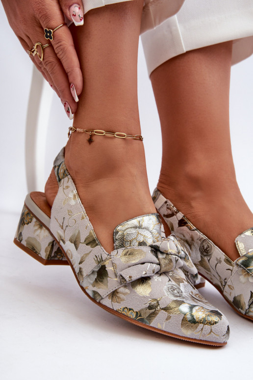 Moteriškas Moteriškos basutės Ant žemo kulno su gėlytėmis Tai turiciejka N6539-38 žalios spalvos Moteriškas Moteriškos basutės Ant žemo kulno su gėlytėmis Tai turiciejka N6539-38 žalios spalvos